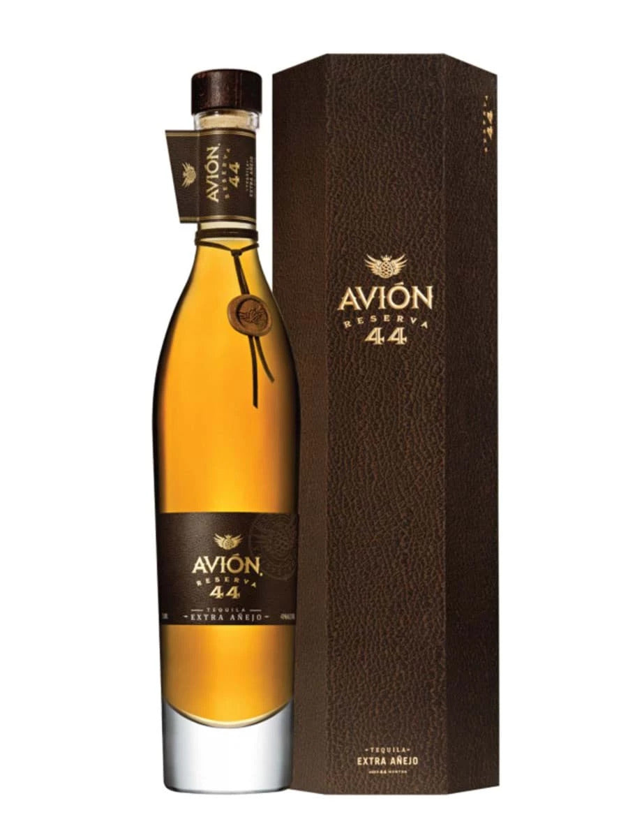 Avion 44